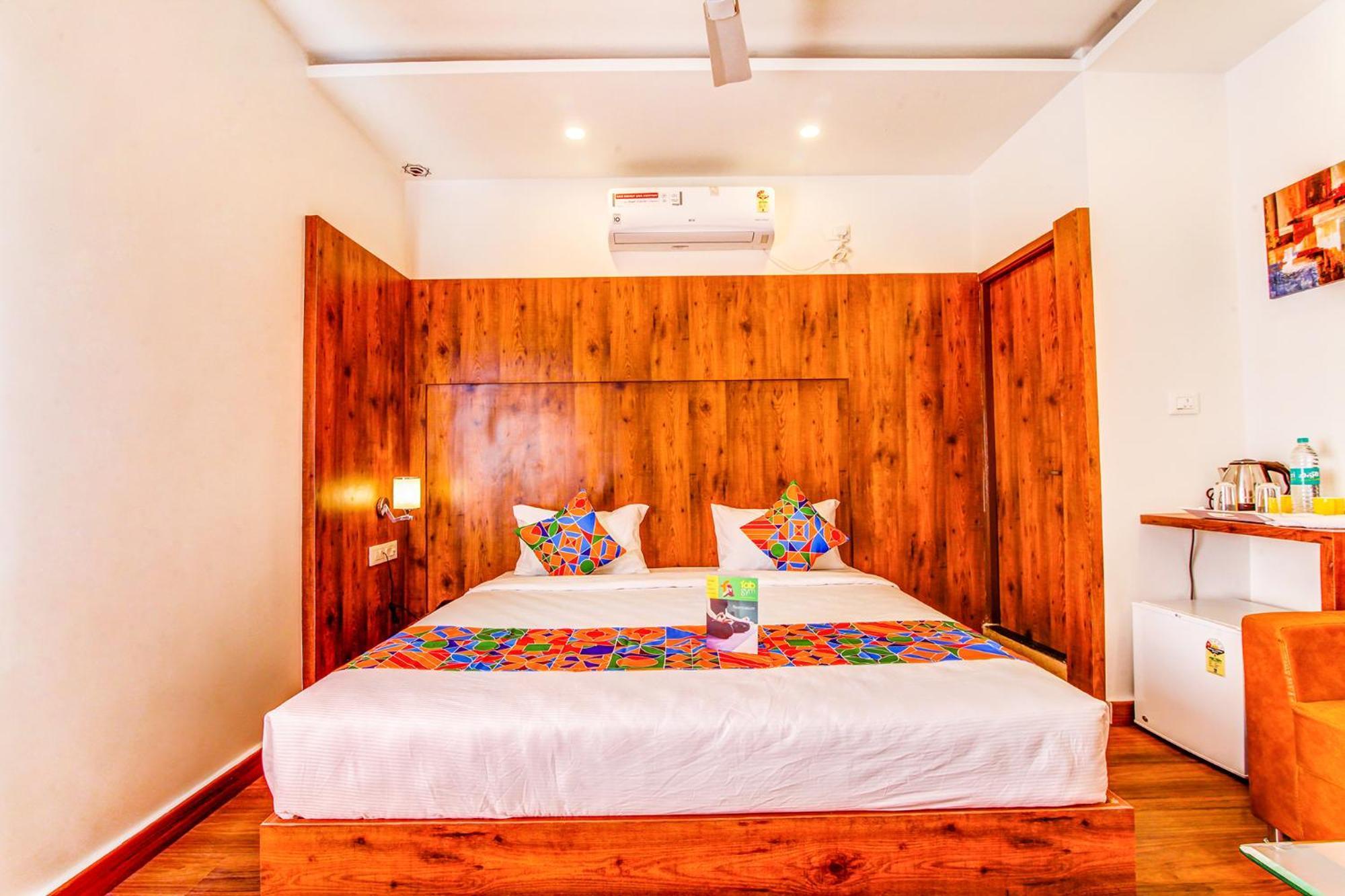 Fabhotel Vista Suites - Frazer Town Bangalore Esterno foto